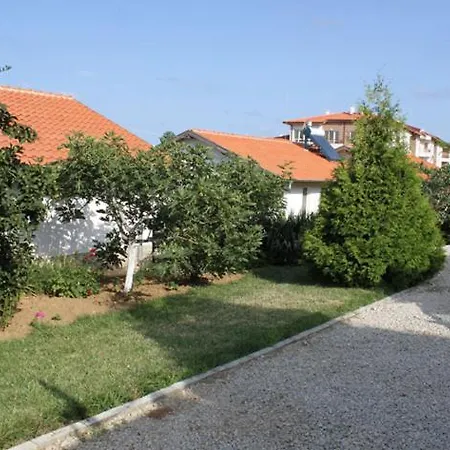 Vista 2* بايالا
